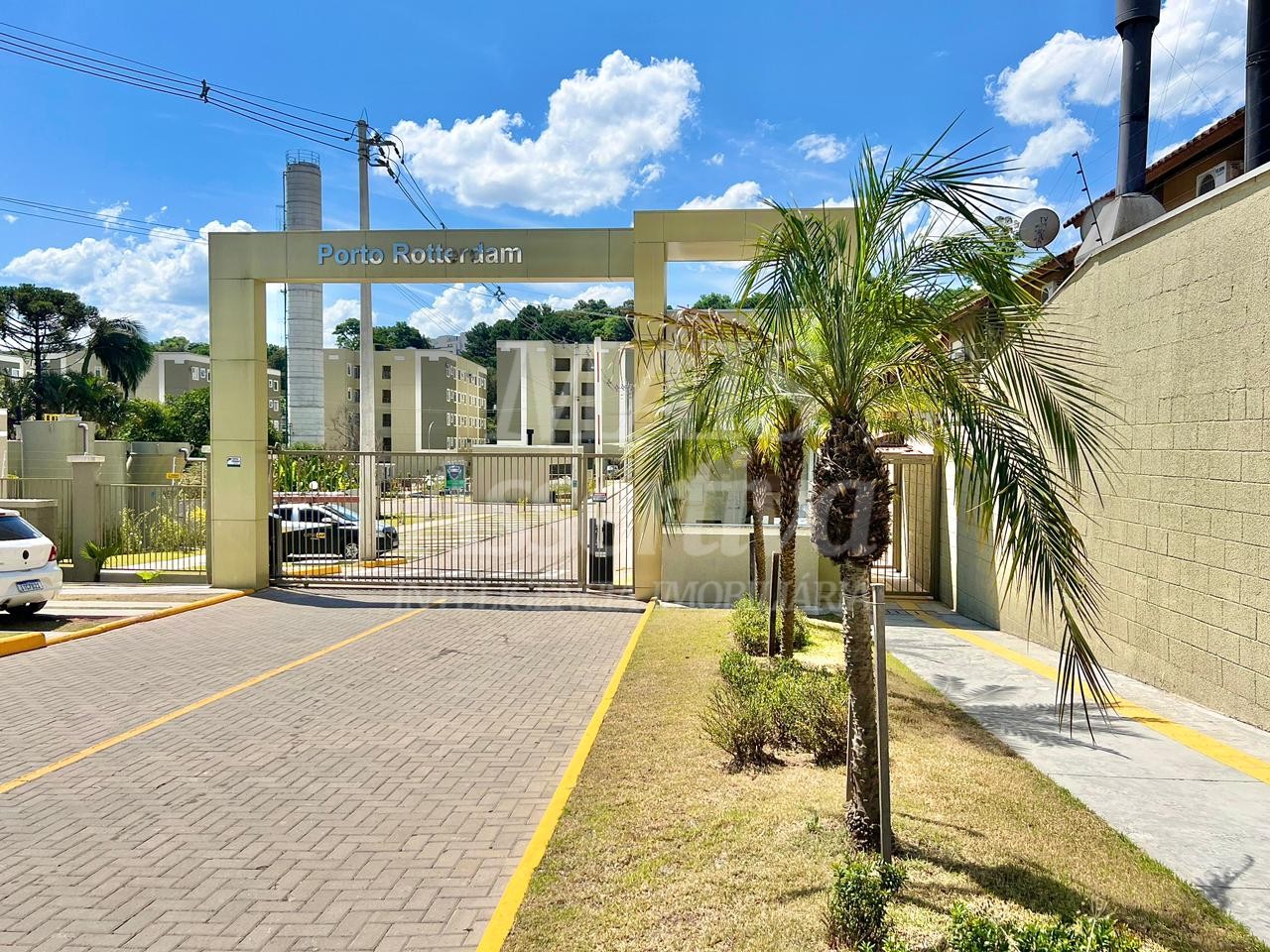 Apartamento para locação no 2º andar com sacada e churrasqueira, Porto Rotterdam