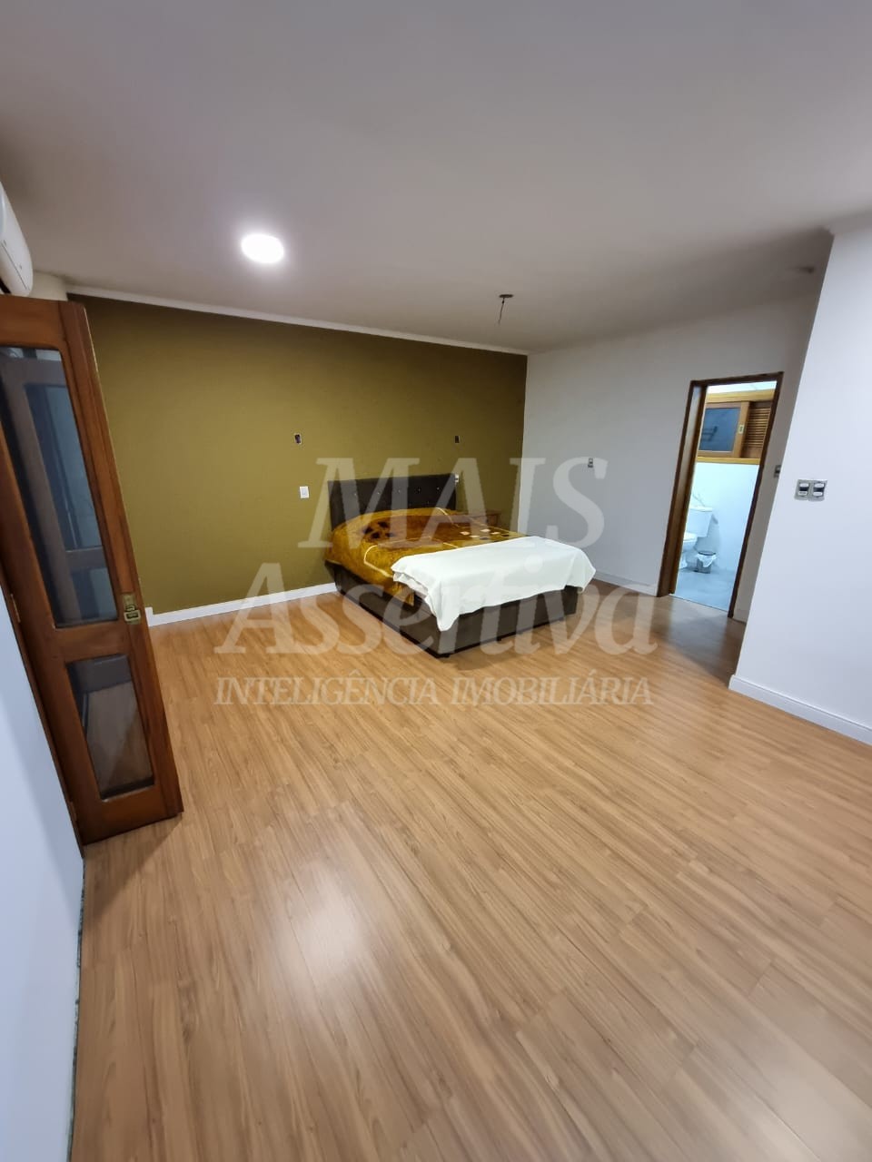 Casa de Alvenaria três pisos à venda, localizada no bairro Firenze/ Campo Bom.