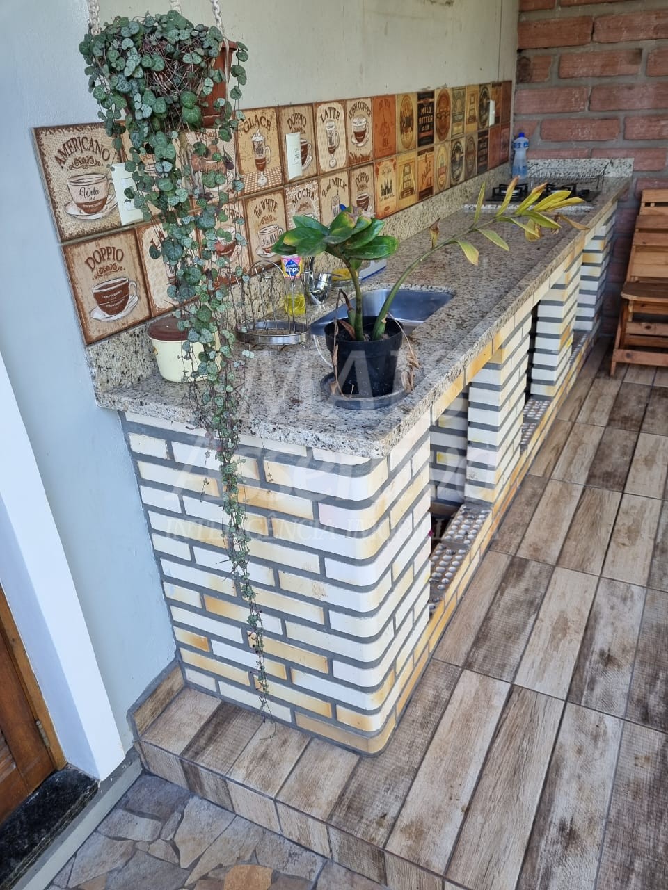 Casa de Alvenaria três pisos à venda, localizada no bairro Firenze/ Campo Bom.