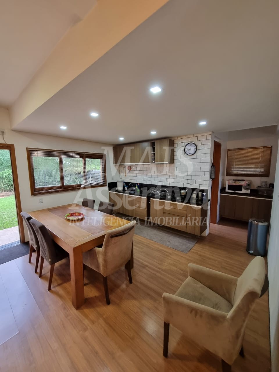 Casa de Alvenaria três pisos à venda, localizada no bairro Firenze/ Campo Bom.