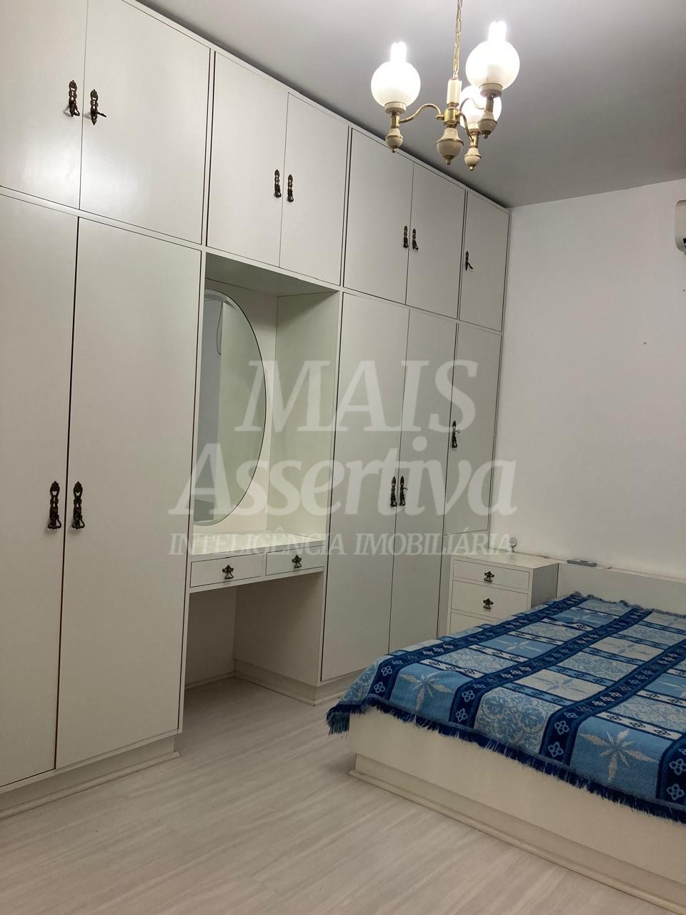 Casa com 03 dormitórios para venda no bairro Primavera