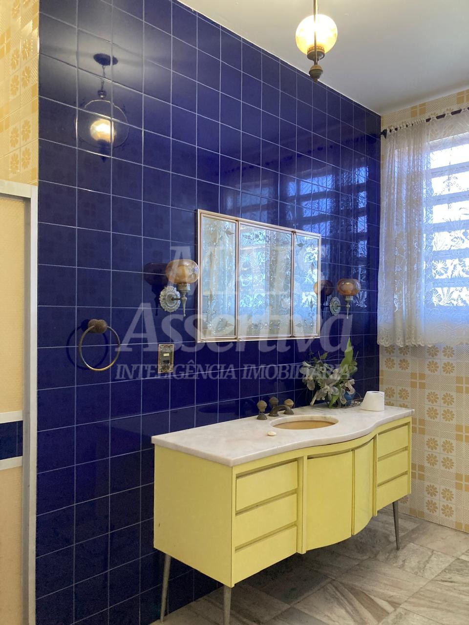 Casa com 03 dormitórios para venda no bairro Primavera