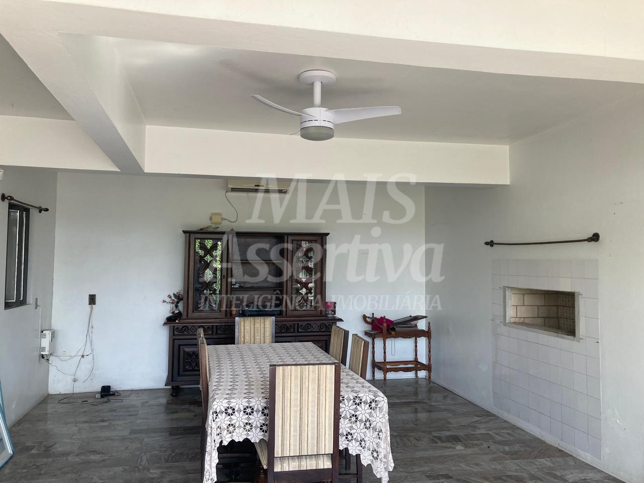 Casa com 03 dormitórios para venda no bairro Primavera