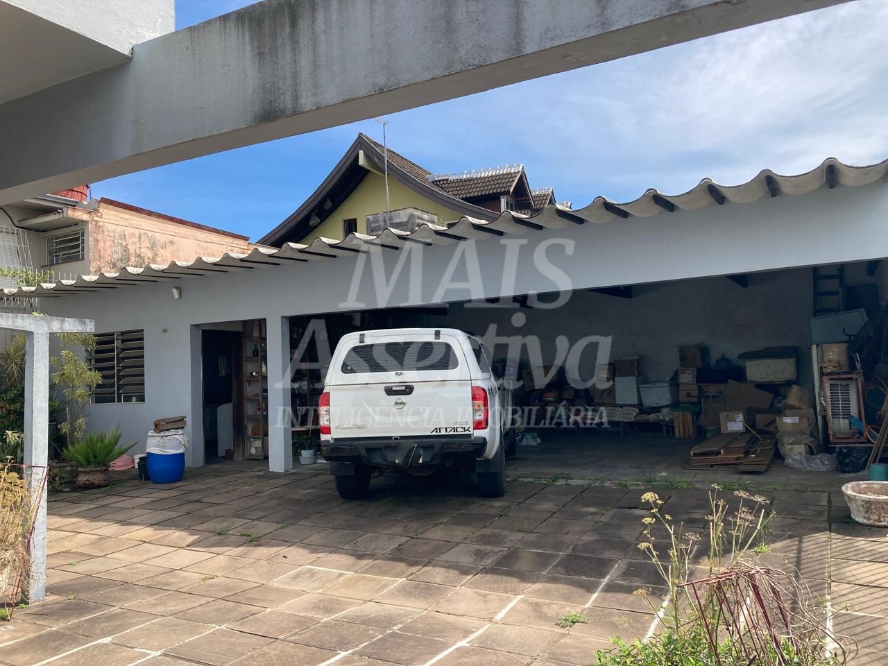 Casa com 03 dormitórios para venda no bairro Primavera