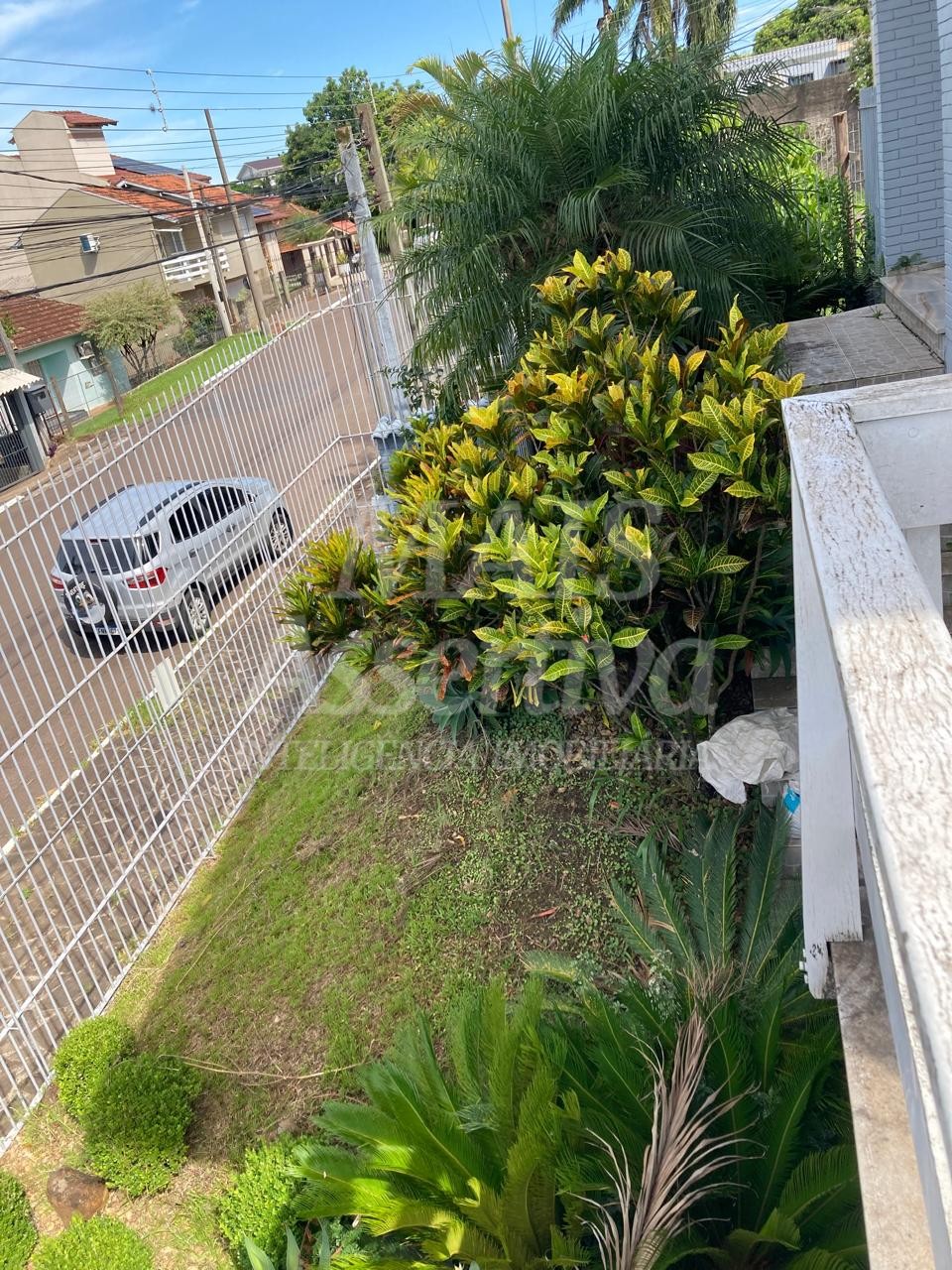 Casa com 03 dormitórios para venda no bairro Primavera
