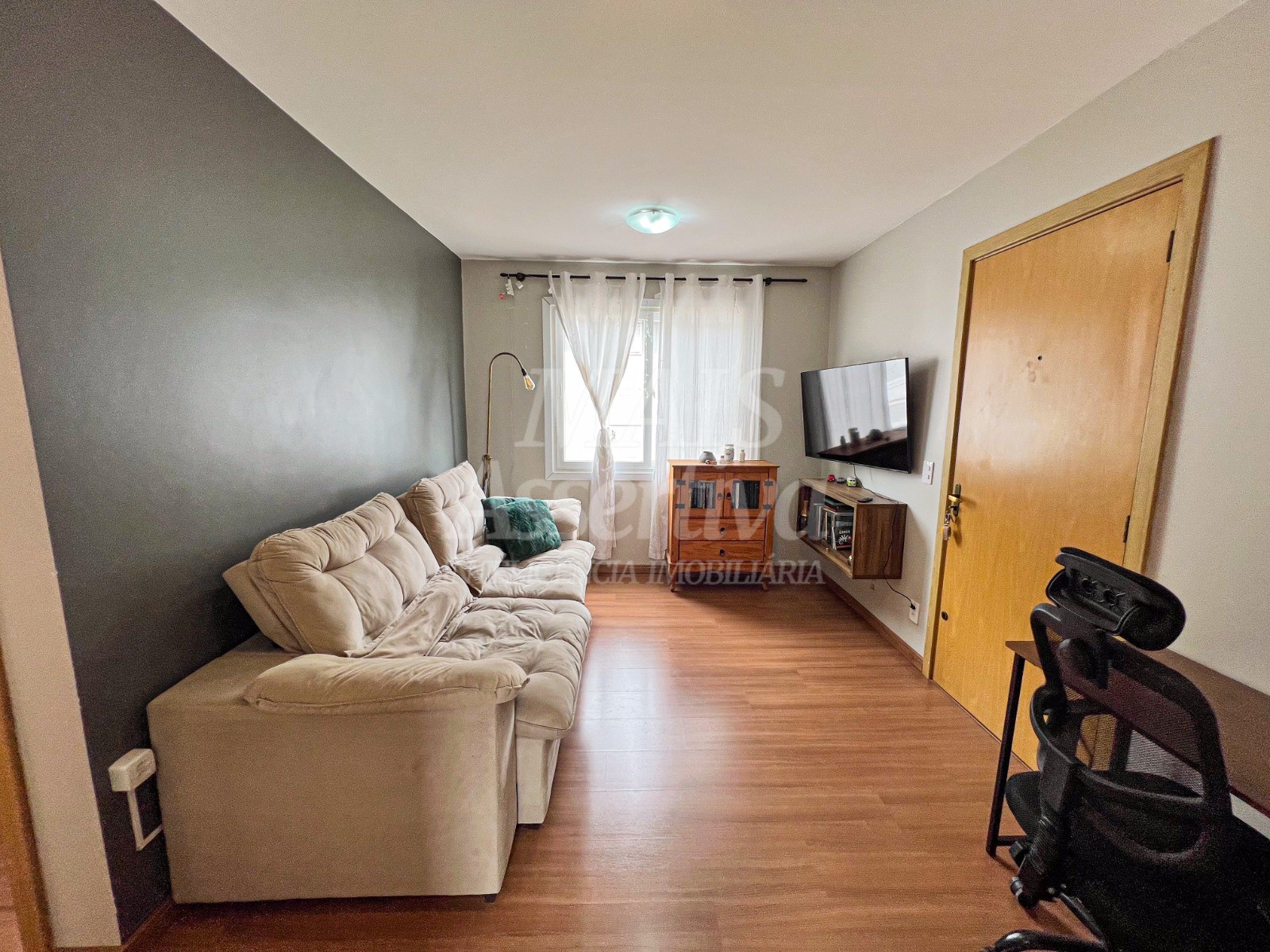 Excelente apartamento à venda no Condomínio Flora Brasil-NH