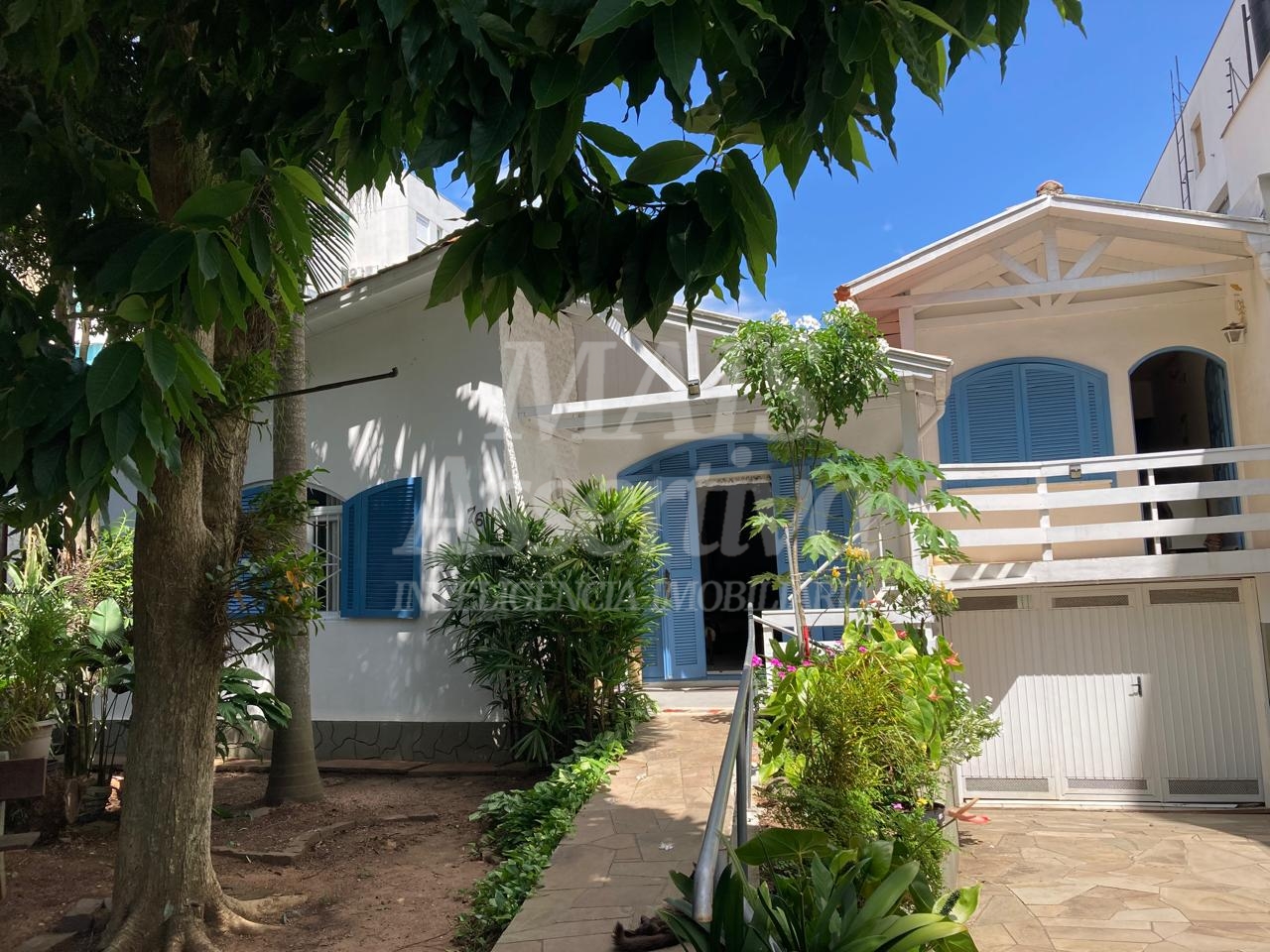 Casa mobiliada com 05 dormitórios para locação no bairro Guarani Novo Hamburgo