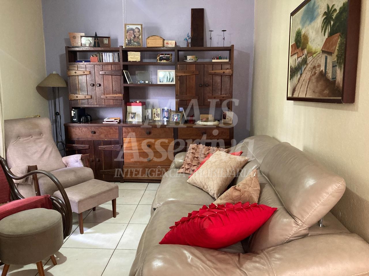 Casa mobiliada com 05 dormitórios para locação no bairro Guarani Novo Hamburgo