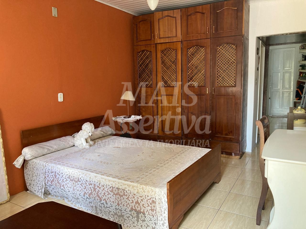 Casa mobiliada com 05 dormitórios para locação no bairro Guarani Novo Hamburgo