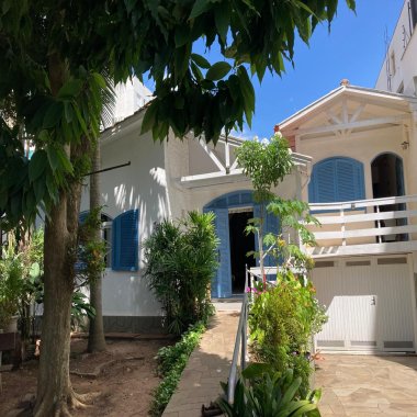 Casa mobiliada com 05 dormitórios para locação no bairro Guarani Novo Hamburgo