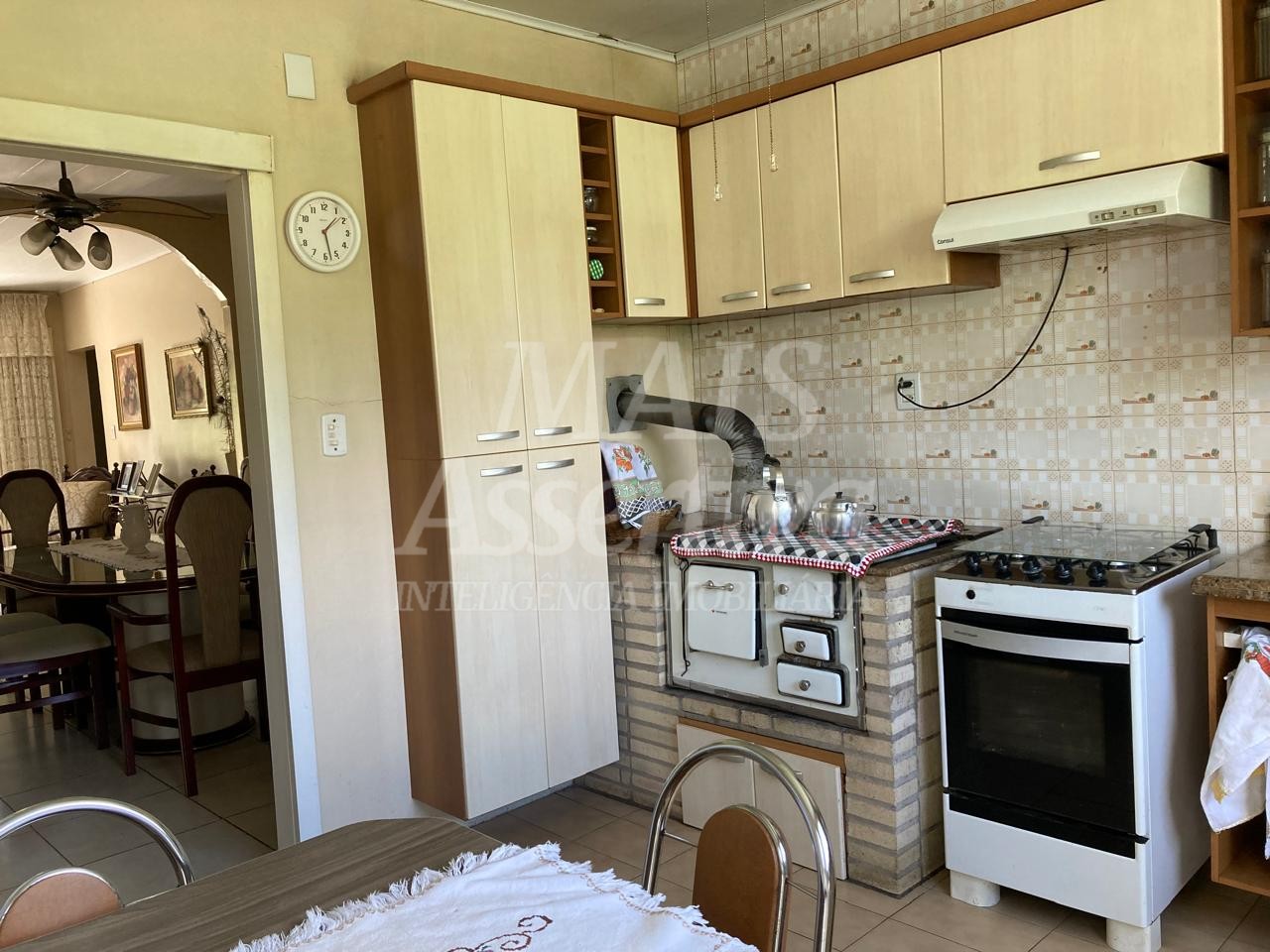 Casa mobiliada com 05 dormitórios para locação no bairro Guarani Novo Hamburgo