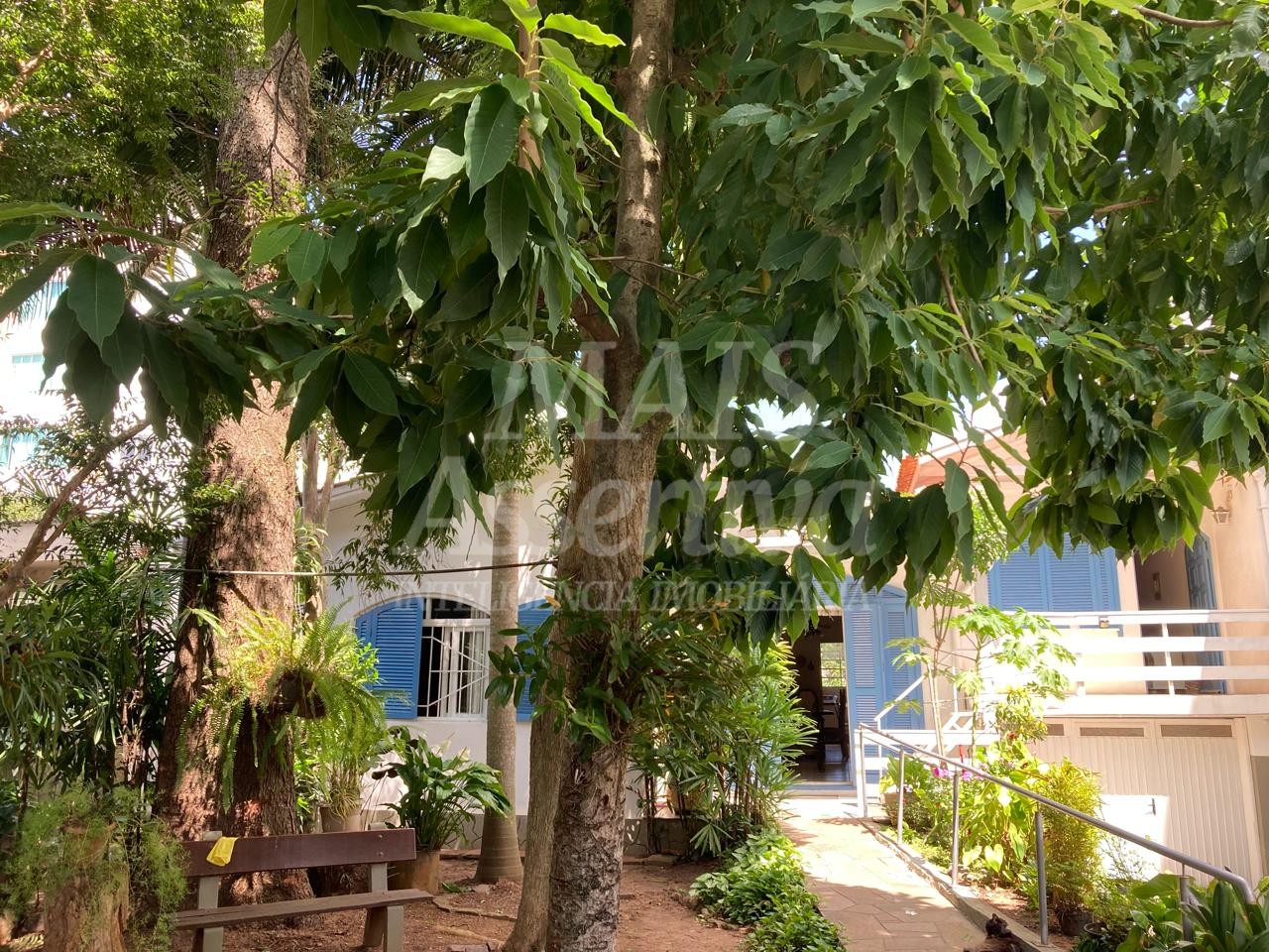 Casa mobiliada com 05 dormitórios para locação no bairro Guarani Novo Hamburgo