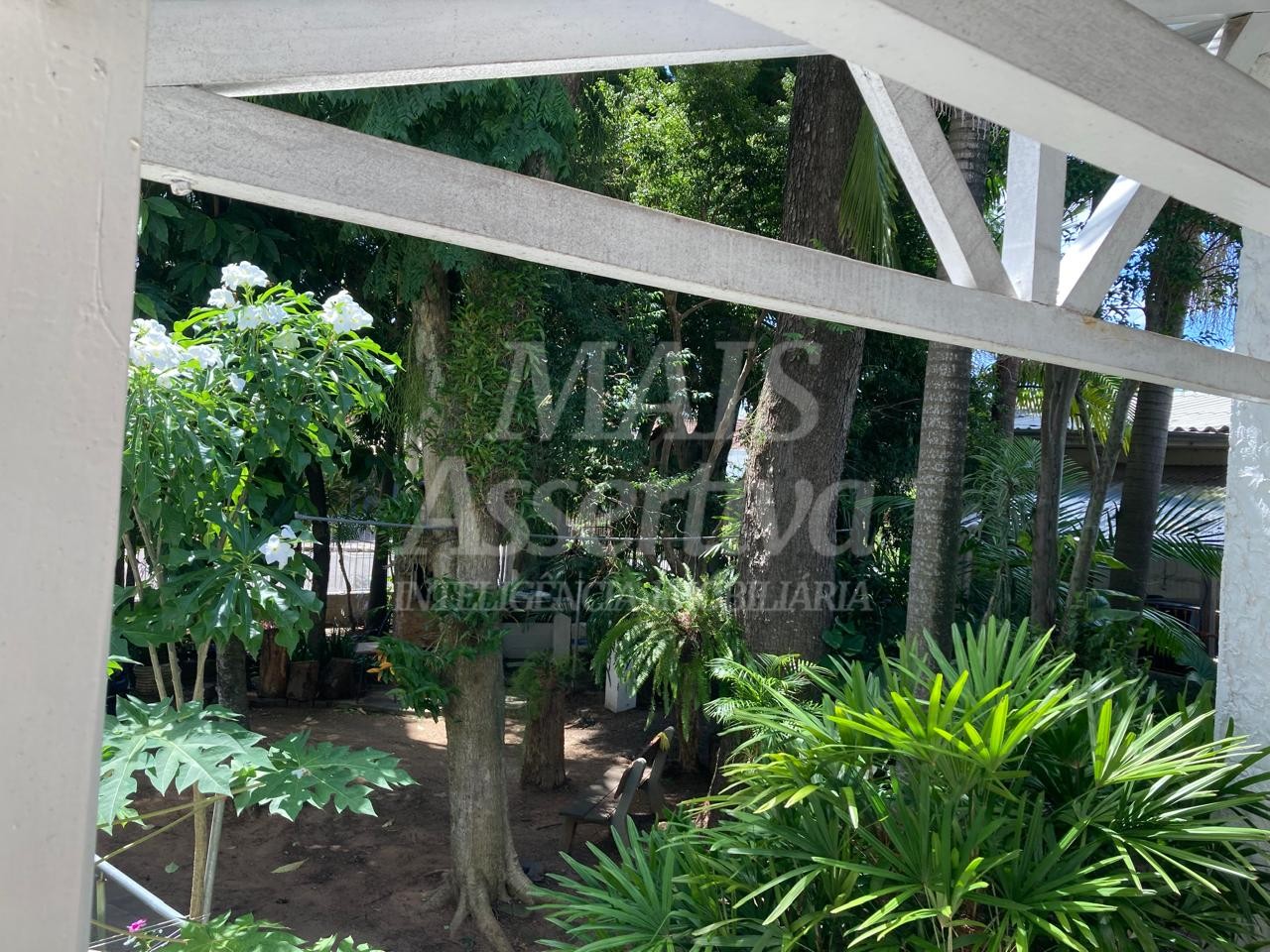 Casa mobiliada com 05 dormitórios para locação no bairro Guarani Novo Hamburgo