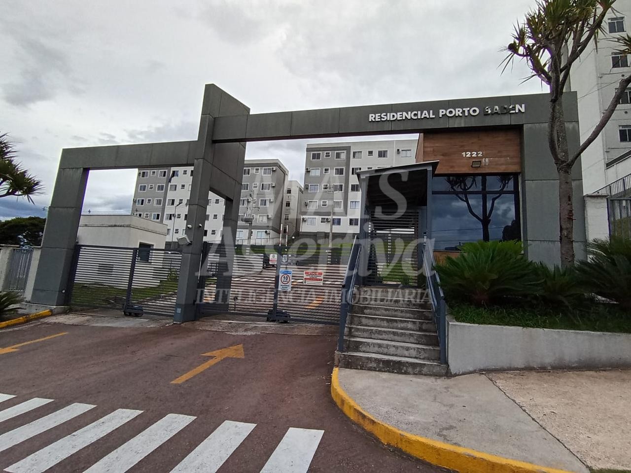 Apartamento semi mobiliado para venda no Porto Baden - térreo