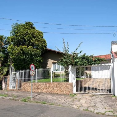 Casa 4 quartos para Venda no bairro Vila Nova em Novo Hamburgo