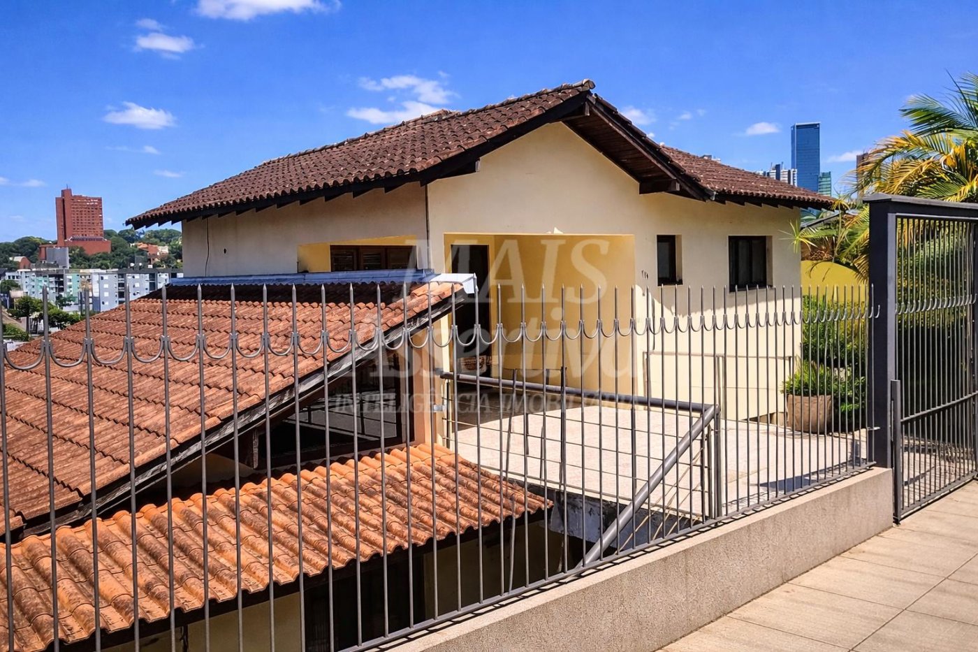 Casa de 3 dormitórios no bairro Guarini em Novo Hamburgo 