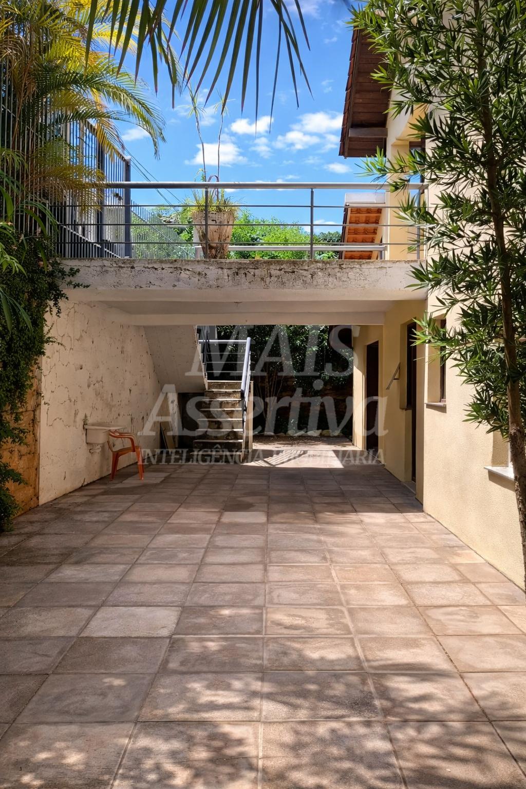 Casa de 3 dormitórios no bairro Guarini em Novo Hamburgo 
