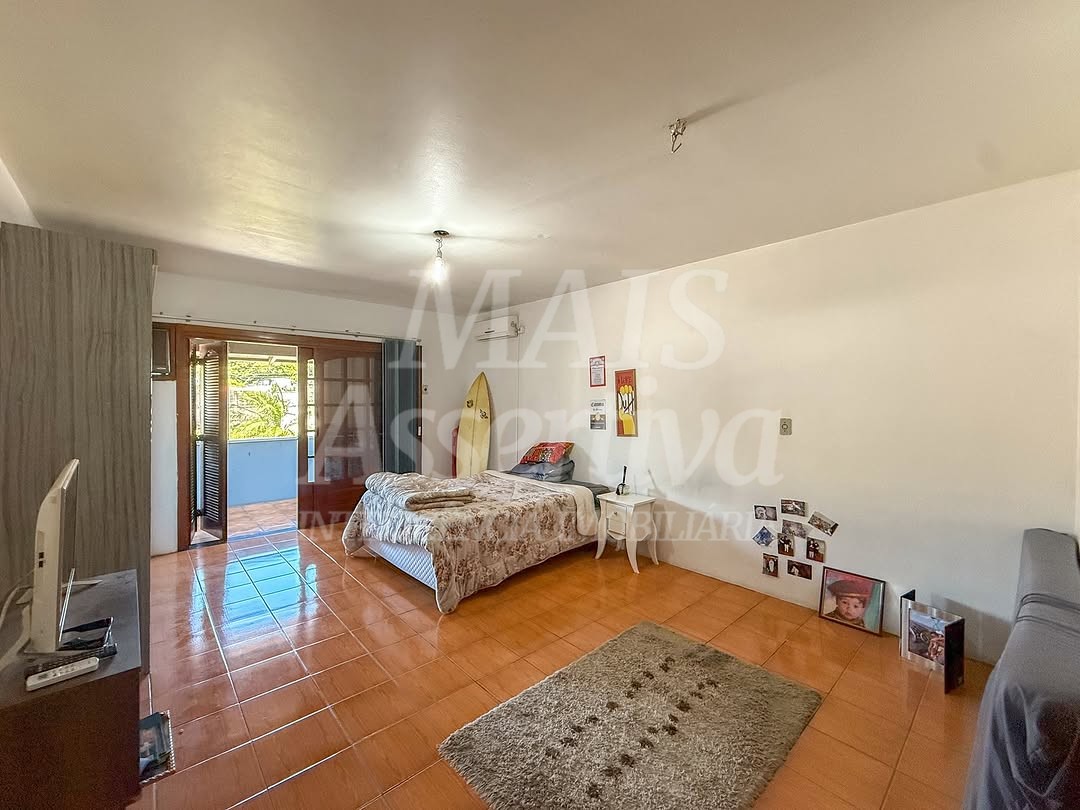 Casa mobiliada para locação em Estância Velha de 4 dormitórios - 250m²