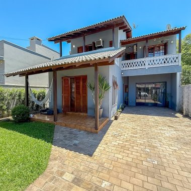 Casa mobiliada para locação em Estância Velha de 4 dormitórios - 250m²