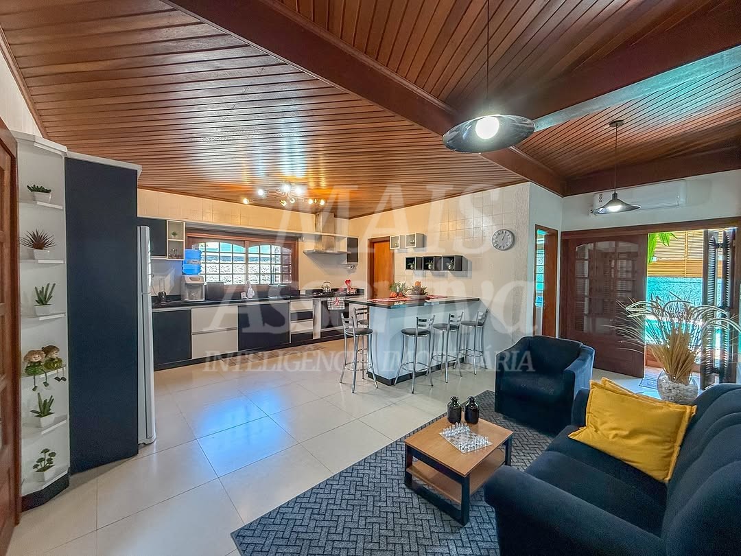 Casa mobiliada para locação em Estância Velha de 4 dormitórios - 250m²