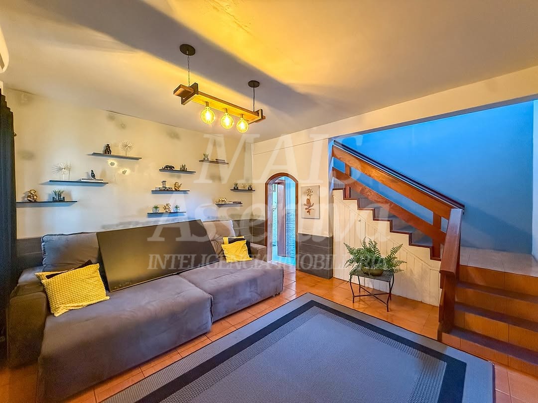 Casa mobiliada para locação em Estância Velha de 4 dormitórios - 250m²