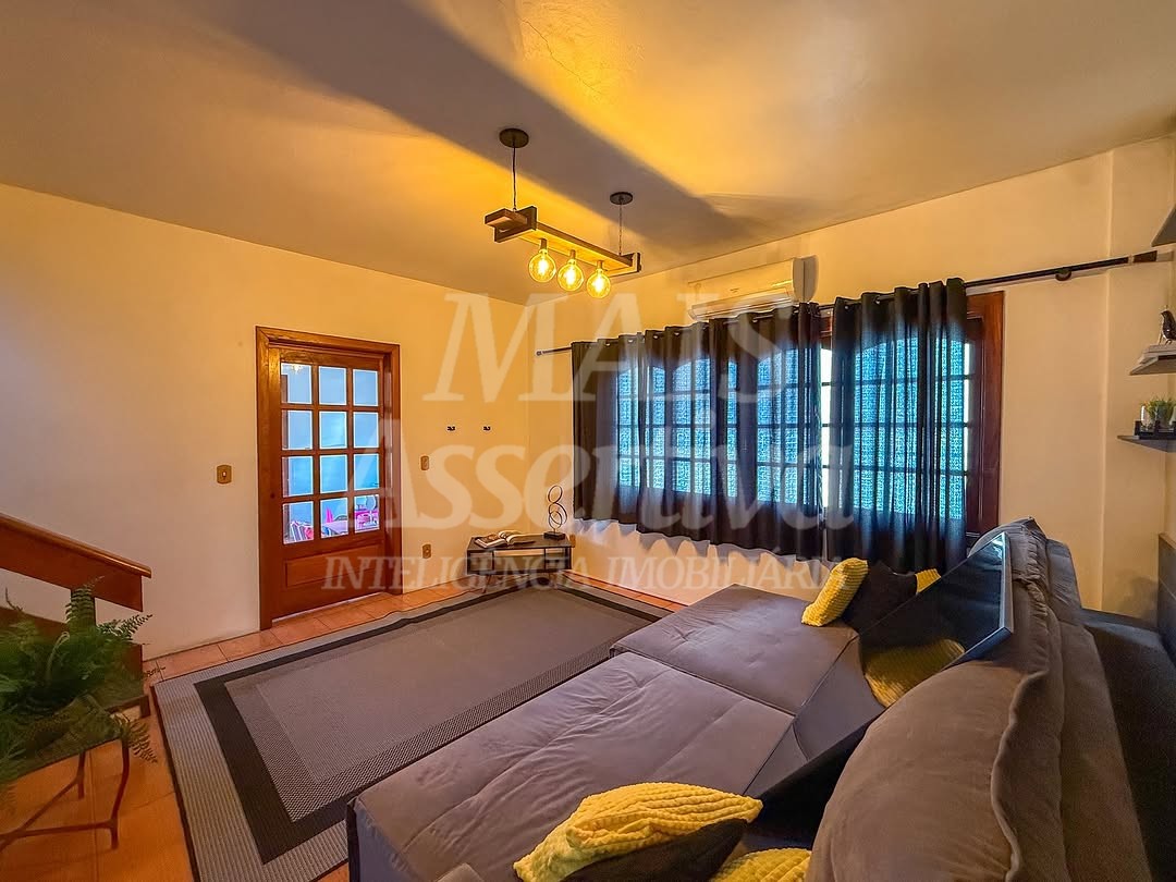 Casa mobiliada para locação em Estância Velha de 4 dormitórios - 250m²