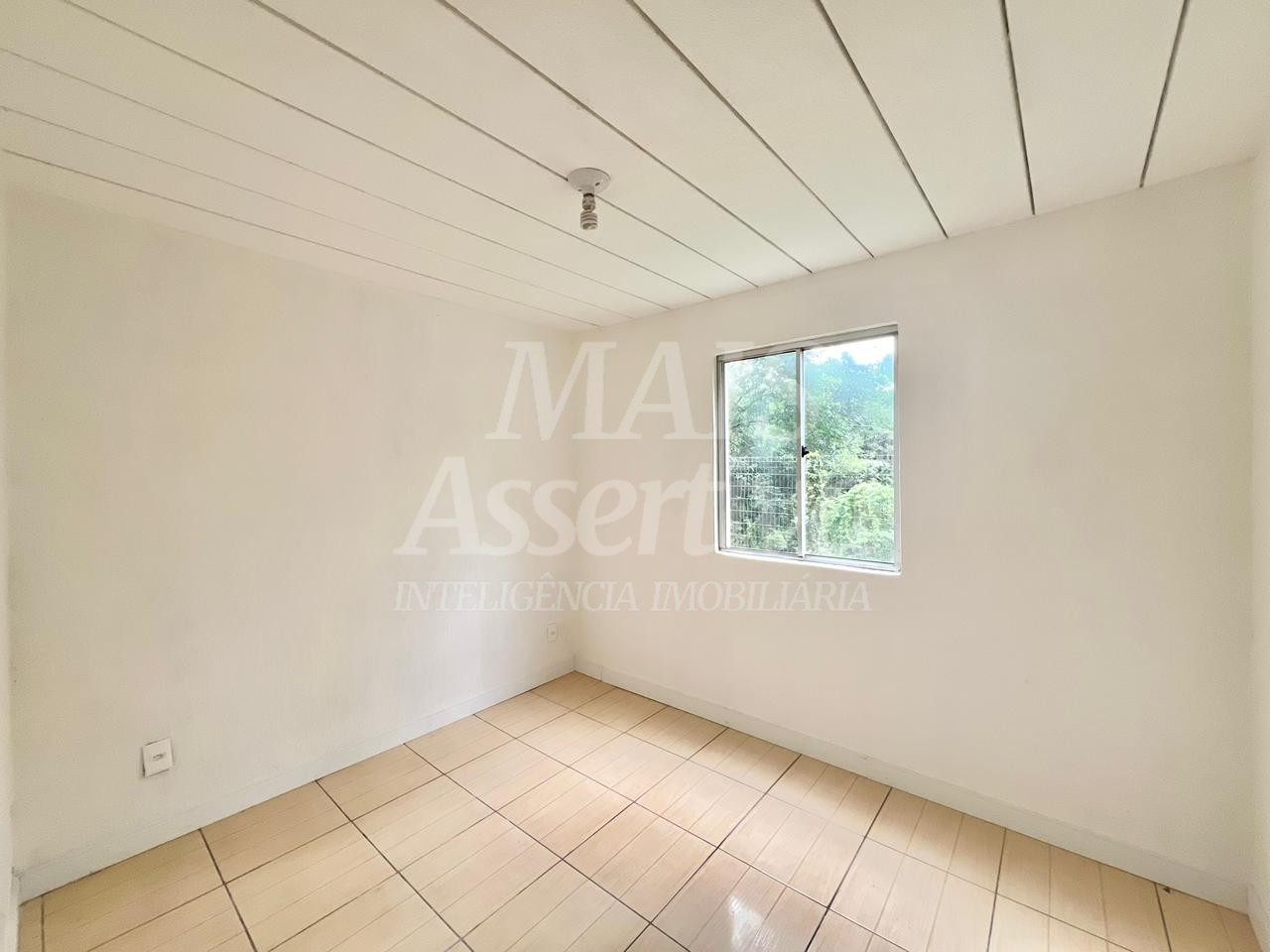 Apartamento térreo para venda - Residencial Daltro Filho 