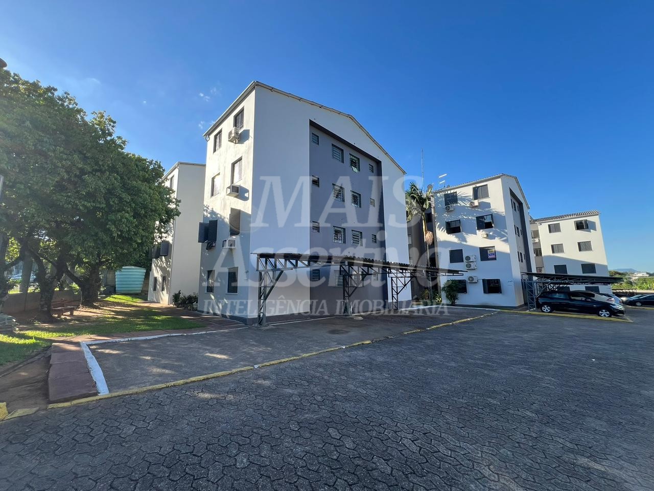 Apartamento mobiliado para locação no Residencial Sol Nascente - 3º andar