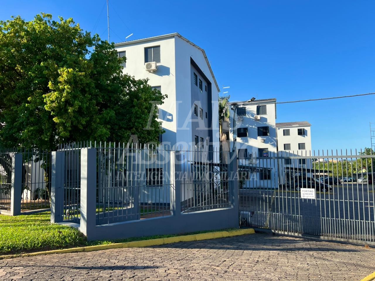 Apartamento mobiliado para locação no Residencial Sol Nascente - 3º andar