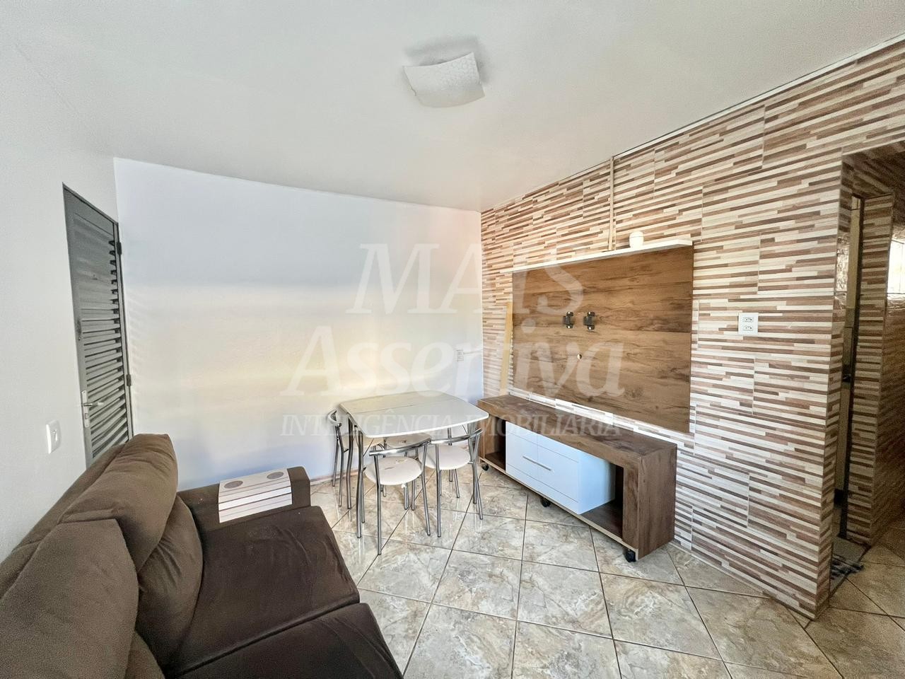 Apartamento mobiliado para locação no Residencial Sol Nascente - 3º andar