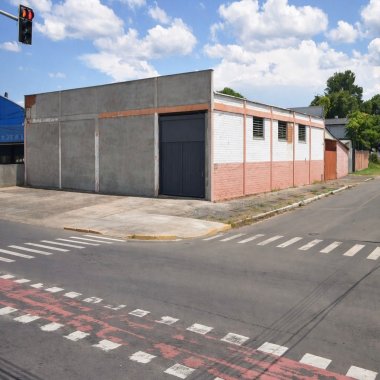 Prédio comercial para locação de 550m² - Av. Victor Hugo Kunz