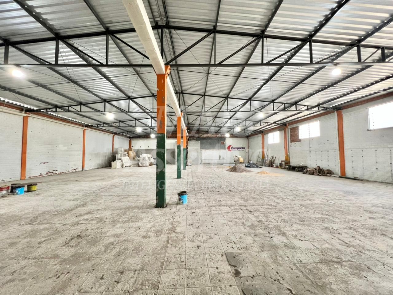 Prédio comercial para locação de 550m² - Av. Victor Hugo Kunz