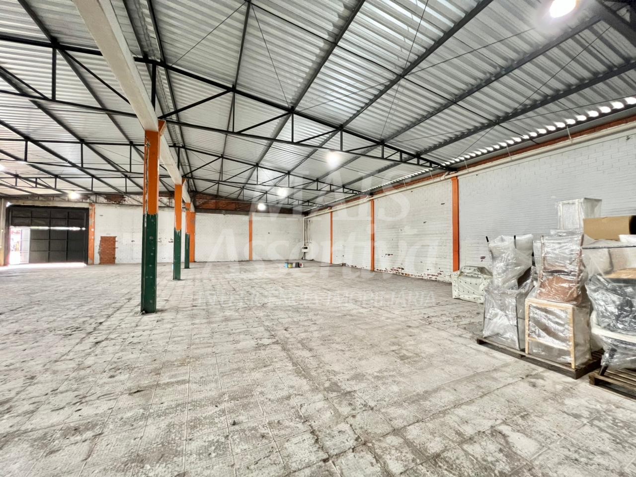 Prédio comercial para locação de 550m² - Av. Victor Hugo Kunz