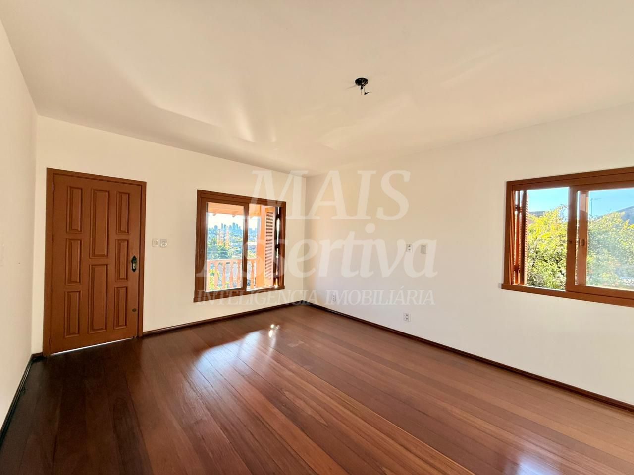Casa para locação em Canudos, Novo Hamburgo - 240m² 
