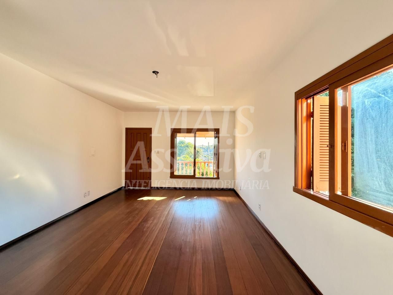 Casa para locação em Canudos, Novo Hamburgo - 240m² 