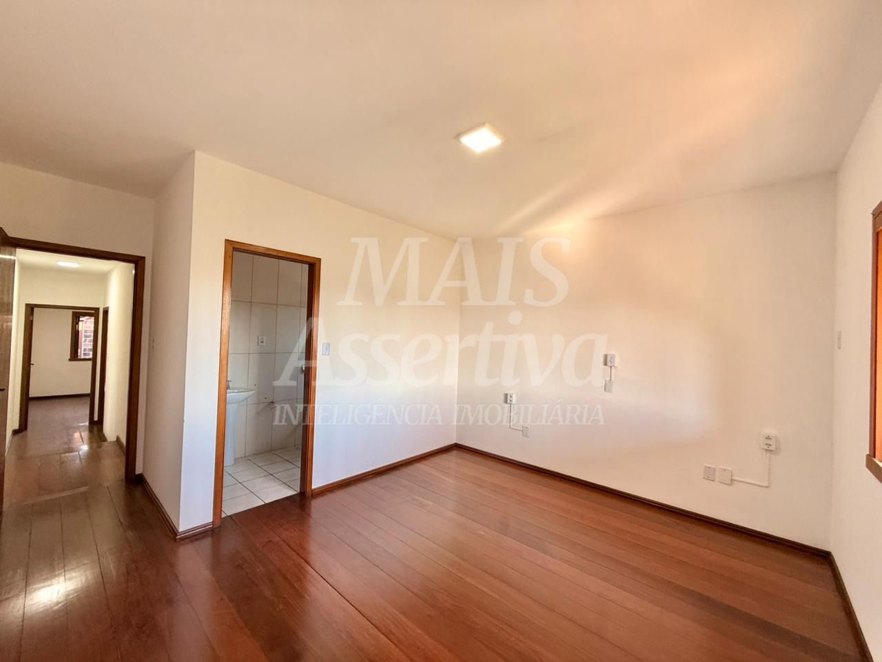 Casa para locação em Canudos, Novo Hamburgo - 240m² 