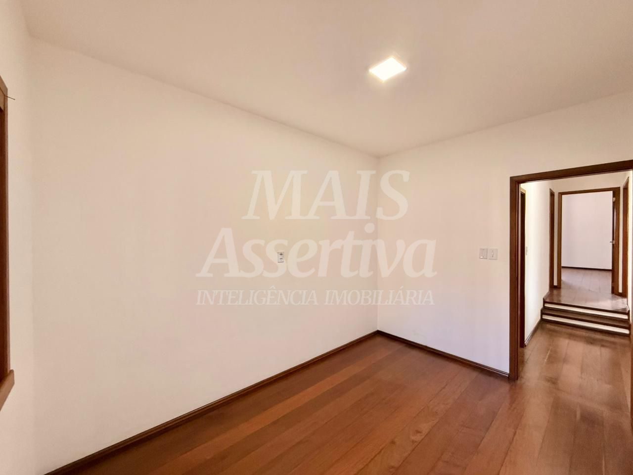 Casa para locação em Canudos, Novo Hamburgo - 240m² 