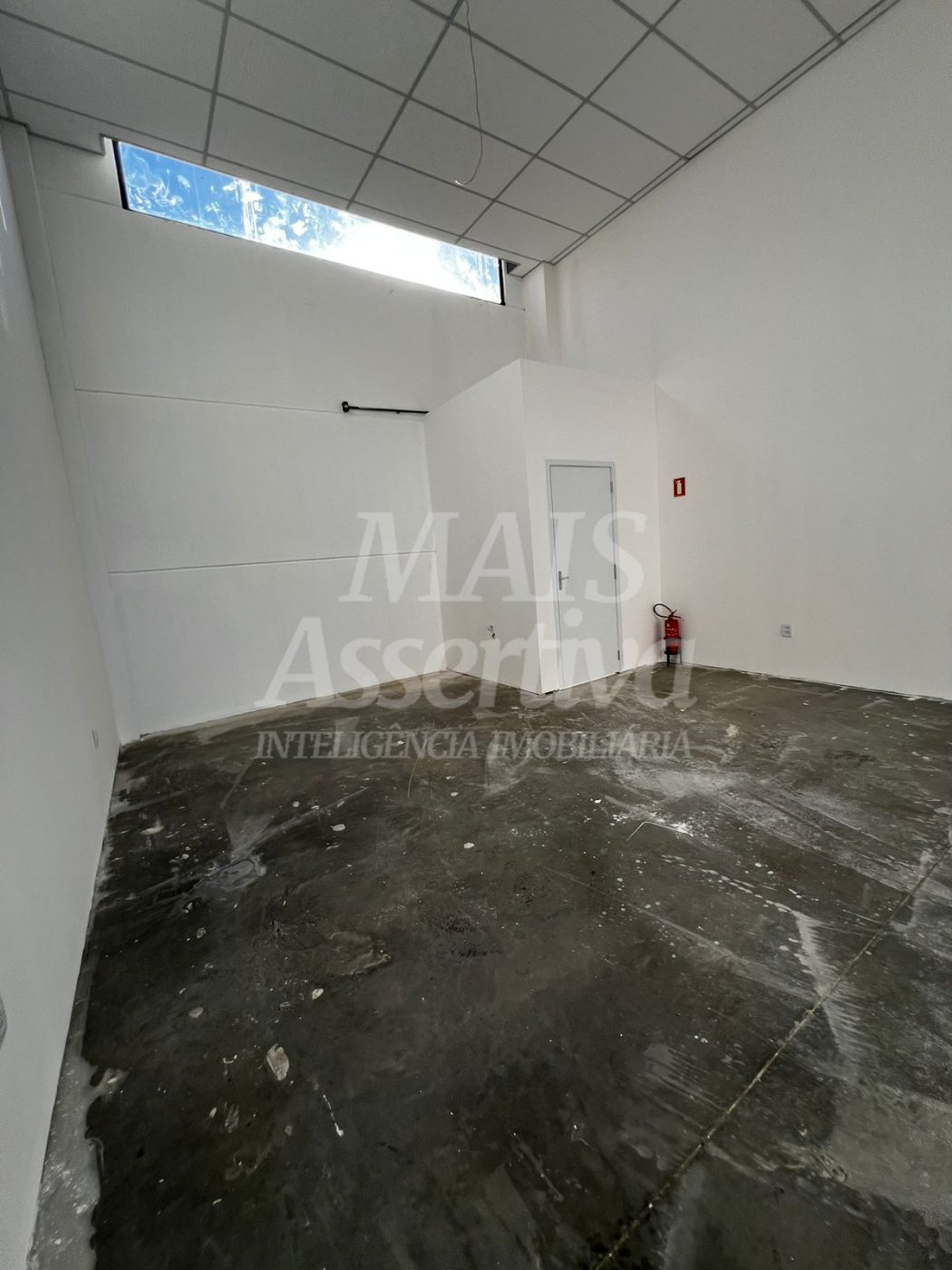 Sala comercial térrea para locação no Centro de Campo Bom/RS