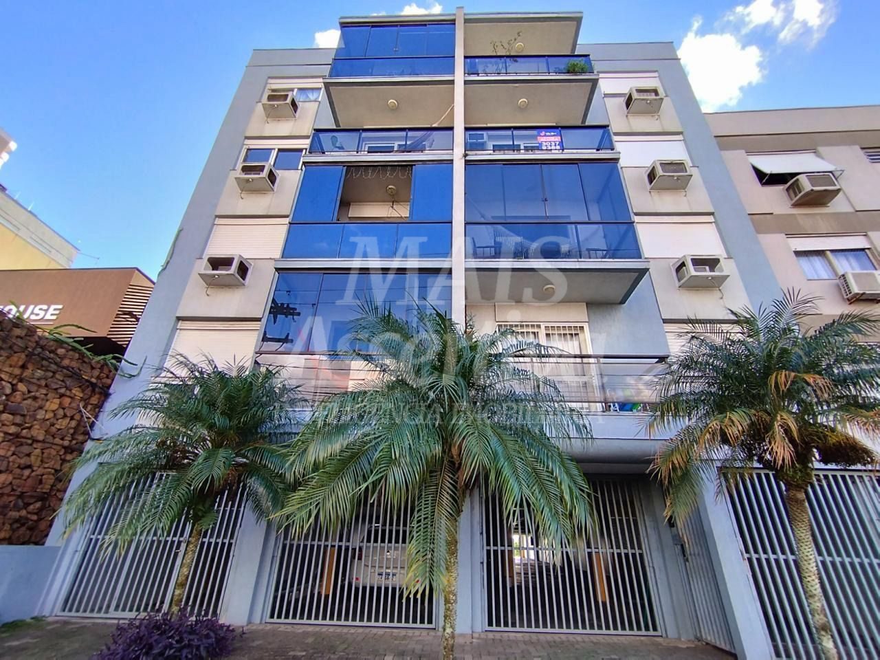 Apartamento semi mobiliado para venda Edificio Gustavo de 1 dormitório