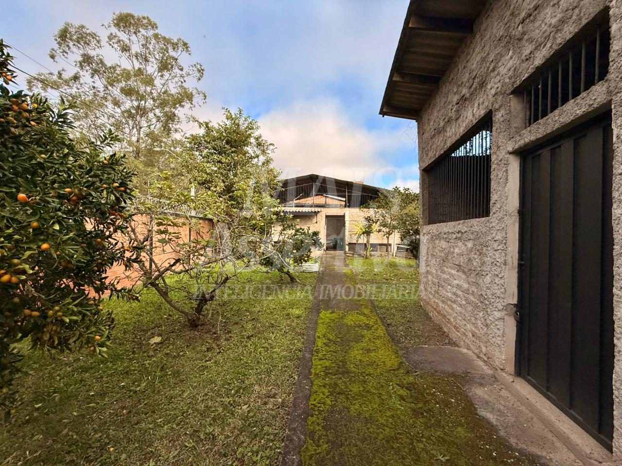 Prédio comercial pra locação de 1.440m² e terreno de 2.000m² - Novo hamburgo