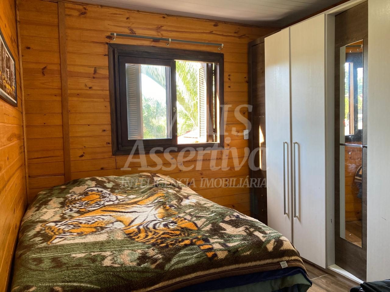 Casa 05 dormitórios para venda em Dois Irmãos bairro Floresta