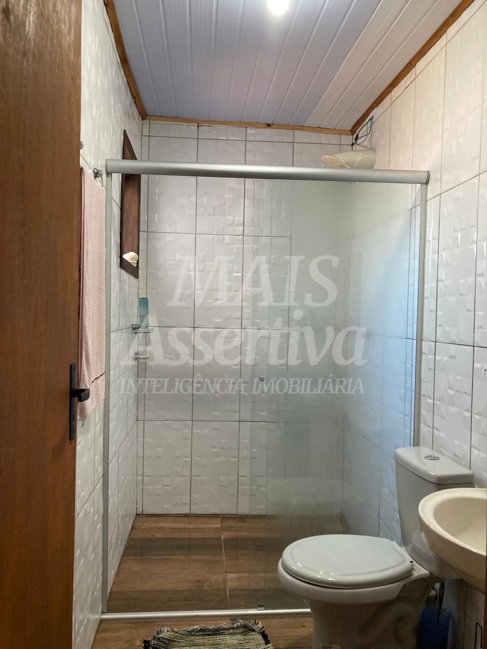 Casa 05 dormitórios para venda em Dois Irmãos bairro Floresta