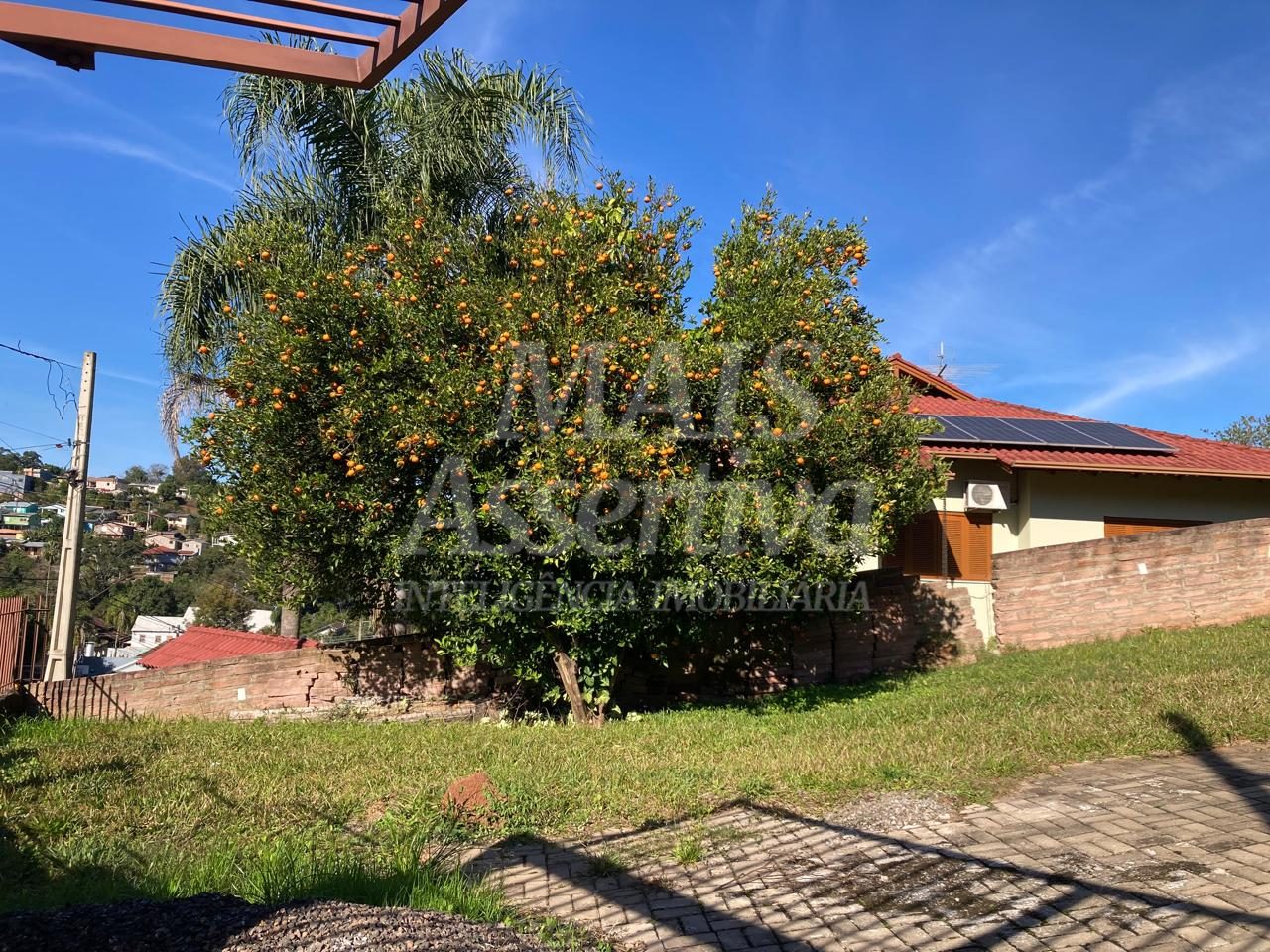 Casa 05 dormitórios para venda em Dois Irmãos bairro Floresta