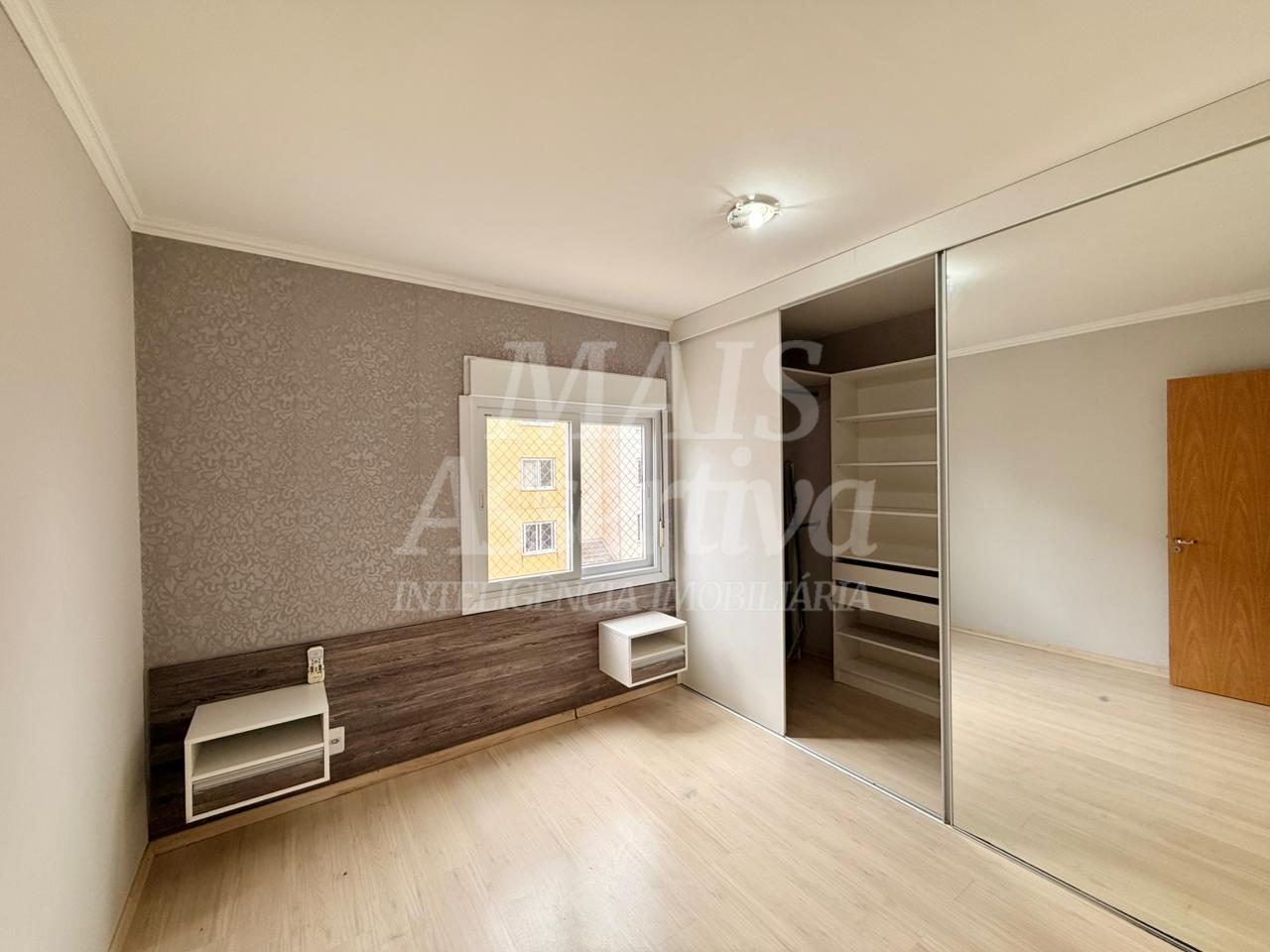 Apartamento no 3º andar, semi mobiliado para venda - Monte Brasil 