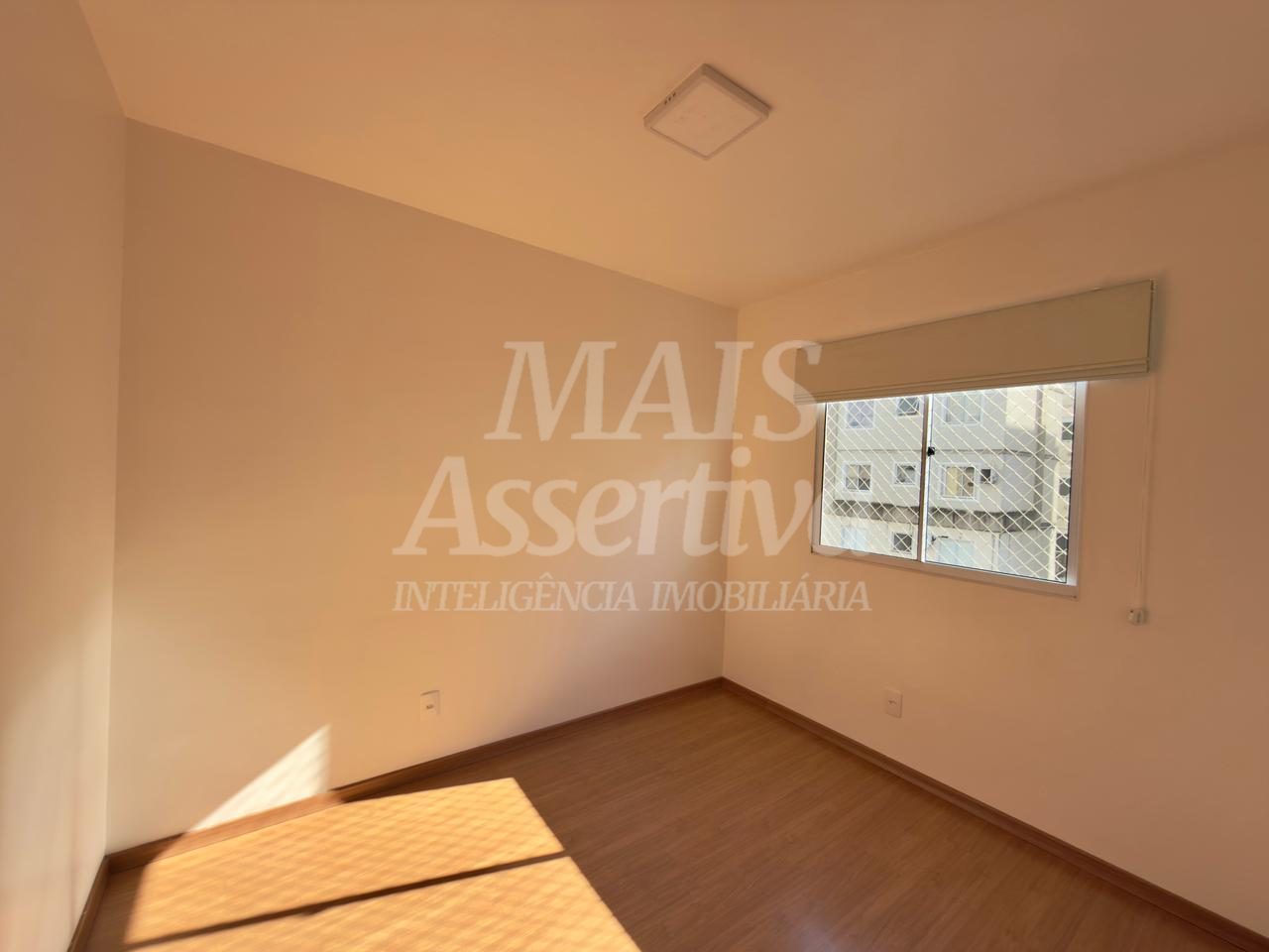 Apartamento semi mobiliado para venda no Saint Germain - 3º andar 