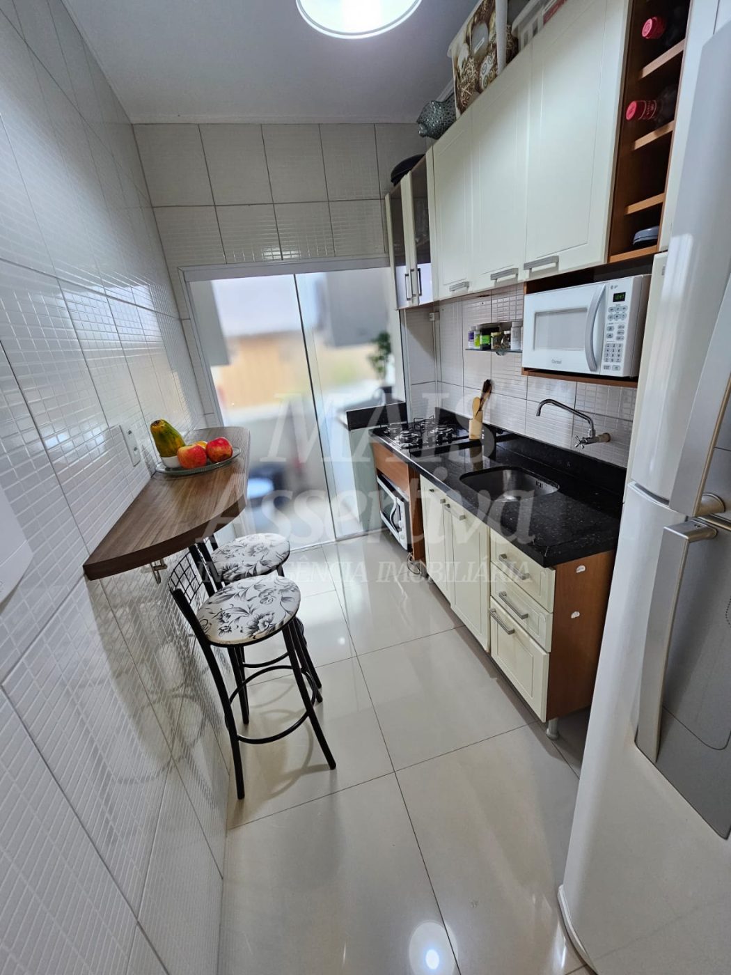 Apartamento térreo, semi mobiliado para venda - 66m² 