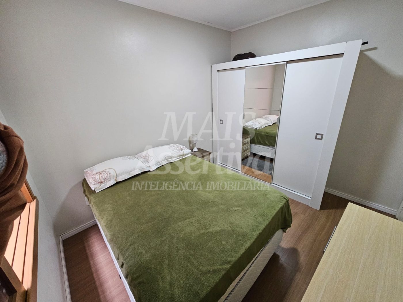 Apartamento térreo, semi mobiliado para venda - 66m² 