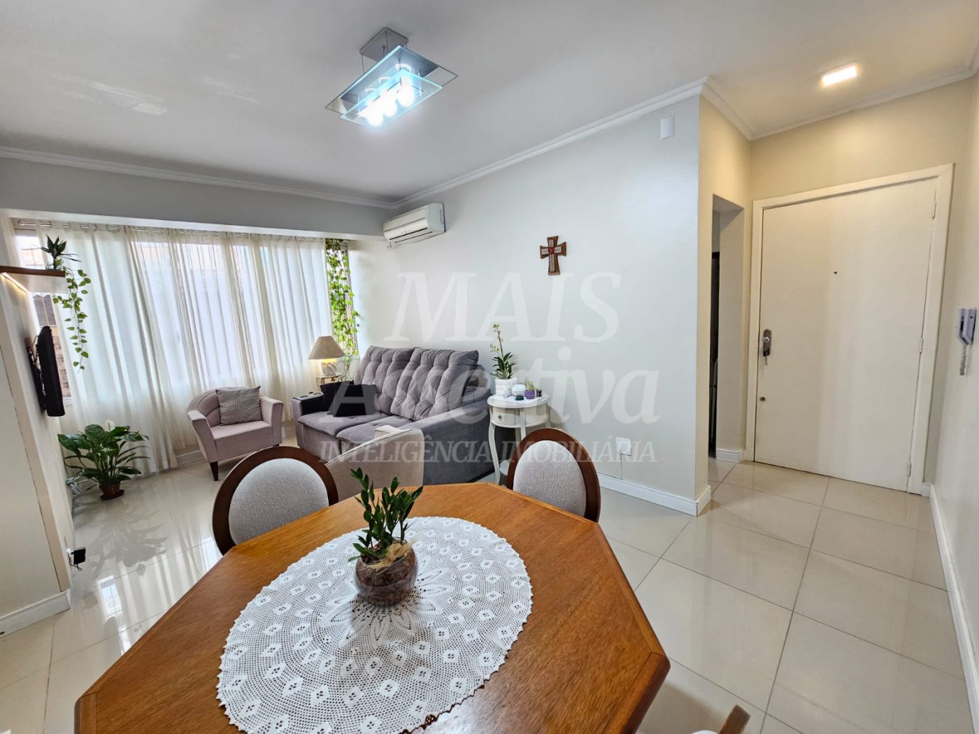 Apartamento térreo, semi mobiliado para venda - 66m² 