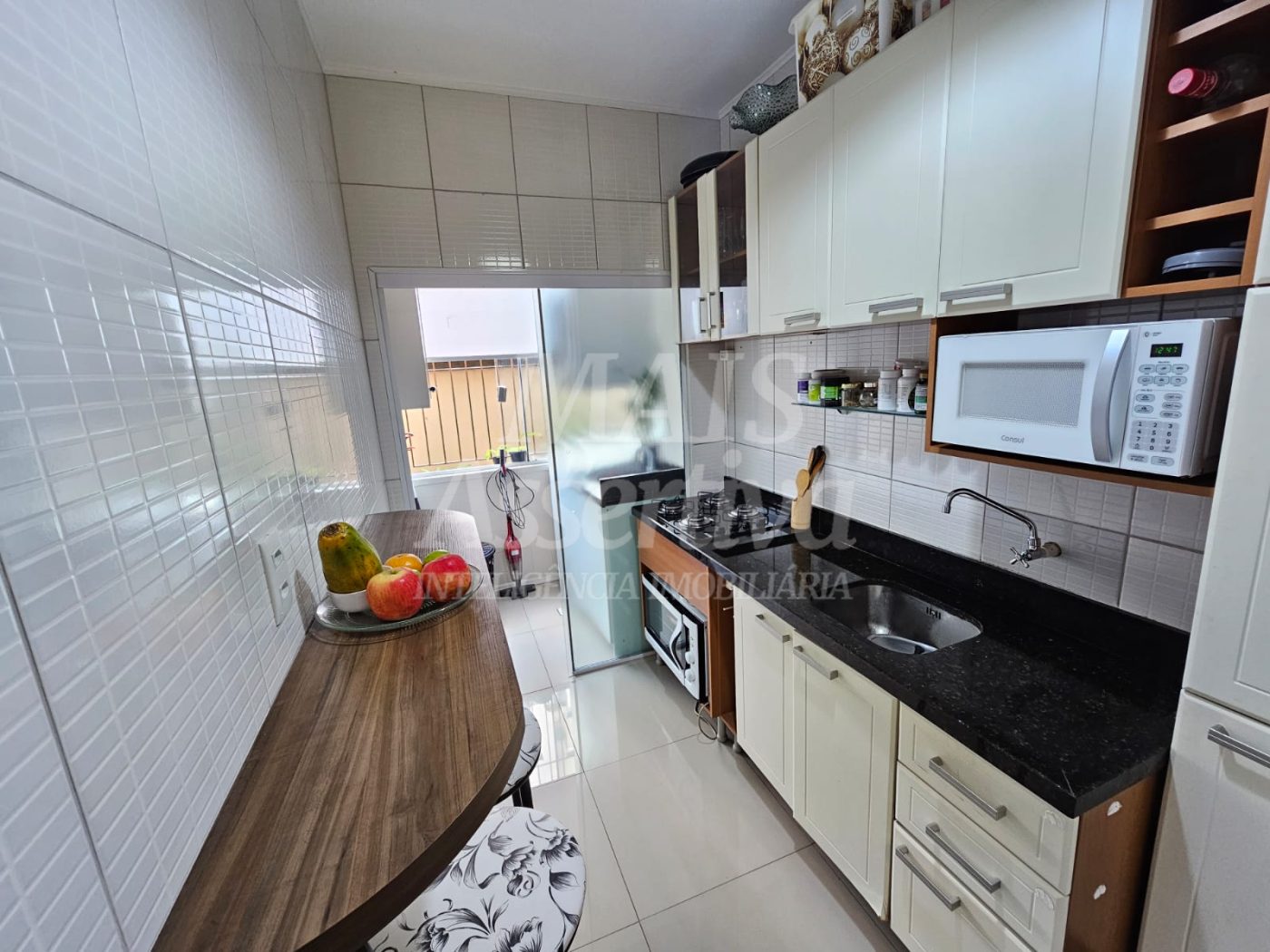 Apartamento térreo, semi mobiliado para venda - 66m² 