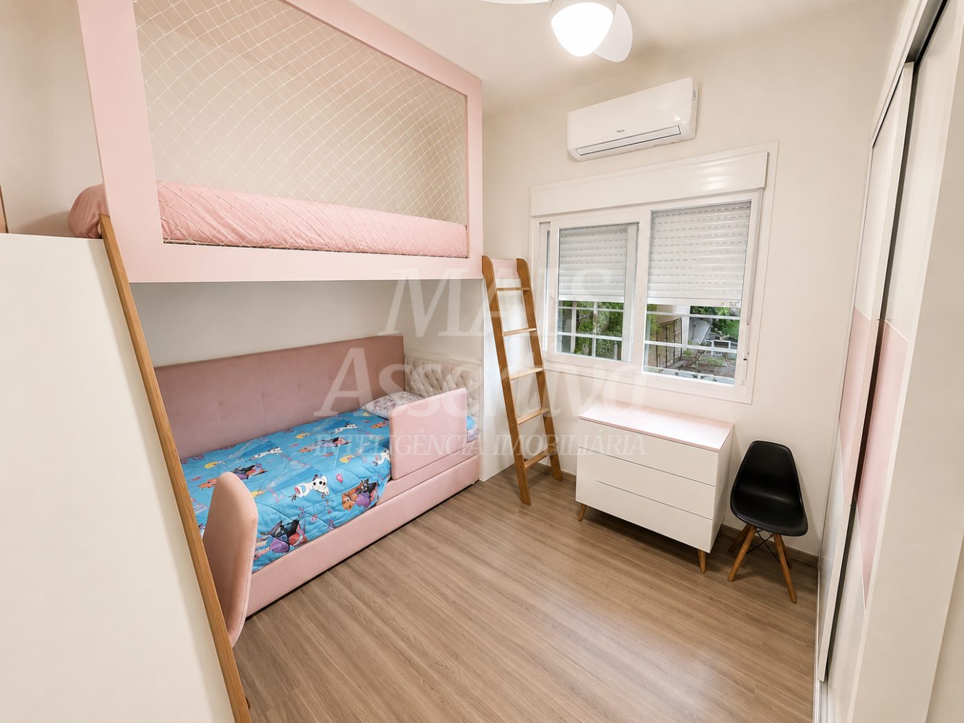 Casa semi mobiliada para venda no bairro Ideal em Novo Hamburgo 